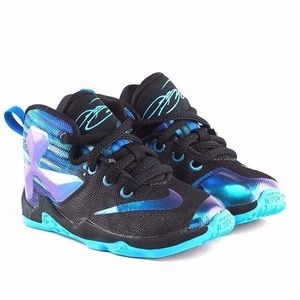 LEBRON 13’s
